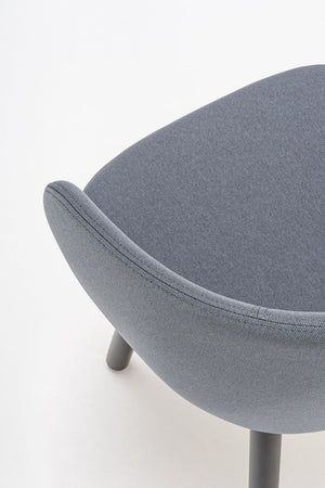 Grace Office Chair with Four Wooden Legs Detail 3