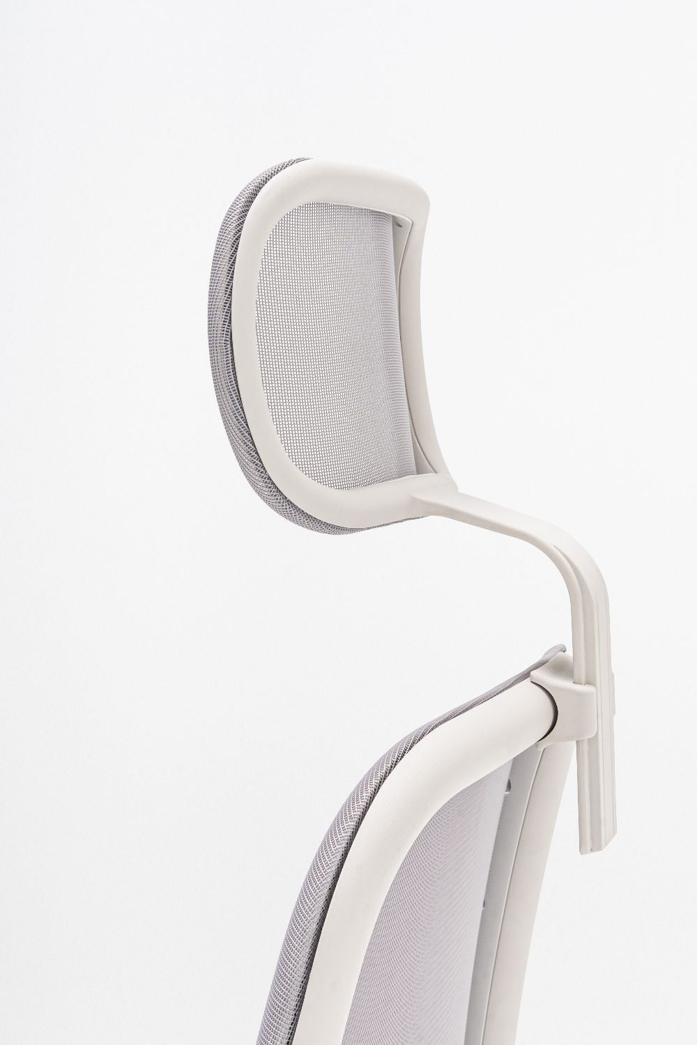 Astro Mesh Task Chair with Headrest Detail 2