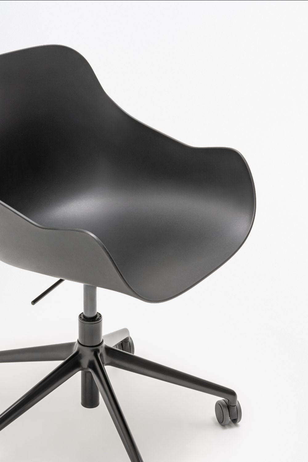 Baltic Basic Height Adjustable Chair on 5 Star Base with Castors Detail 2