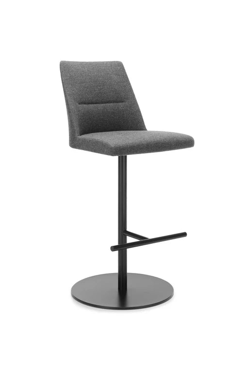 Chic 20Hw With Wooden Legs 11