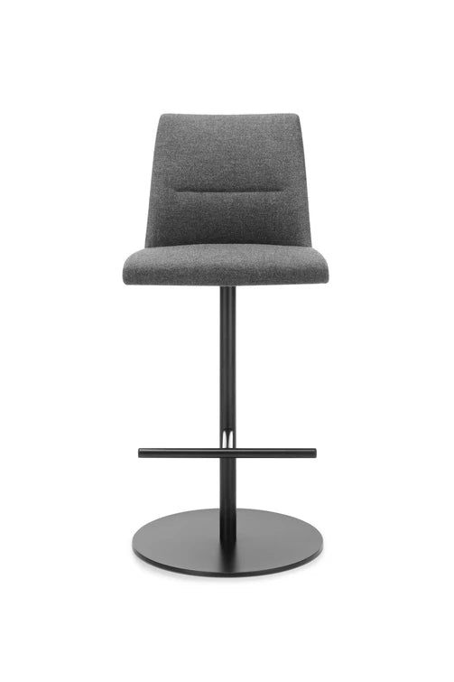 Chic 20Hw With Wooden Legs 12