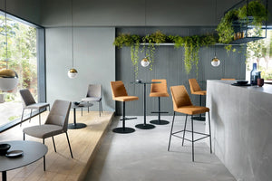 Chic 20Hw With Wooden Legs 1