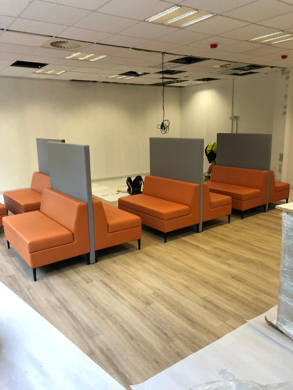 Colin Soft Seating Banquet Dining Booth with High Back