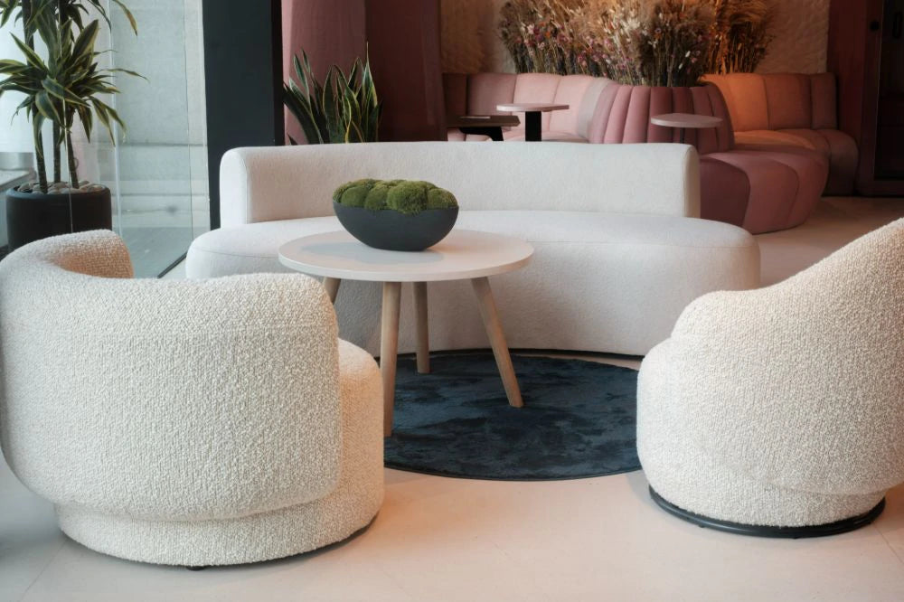 Emme Modular Seating Single Seater and Curved Seating with White Round Top Table 4