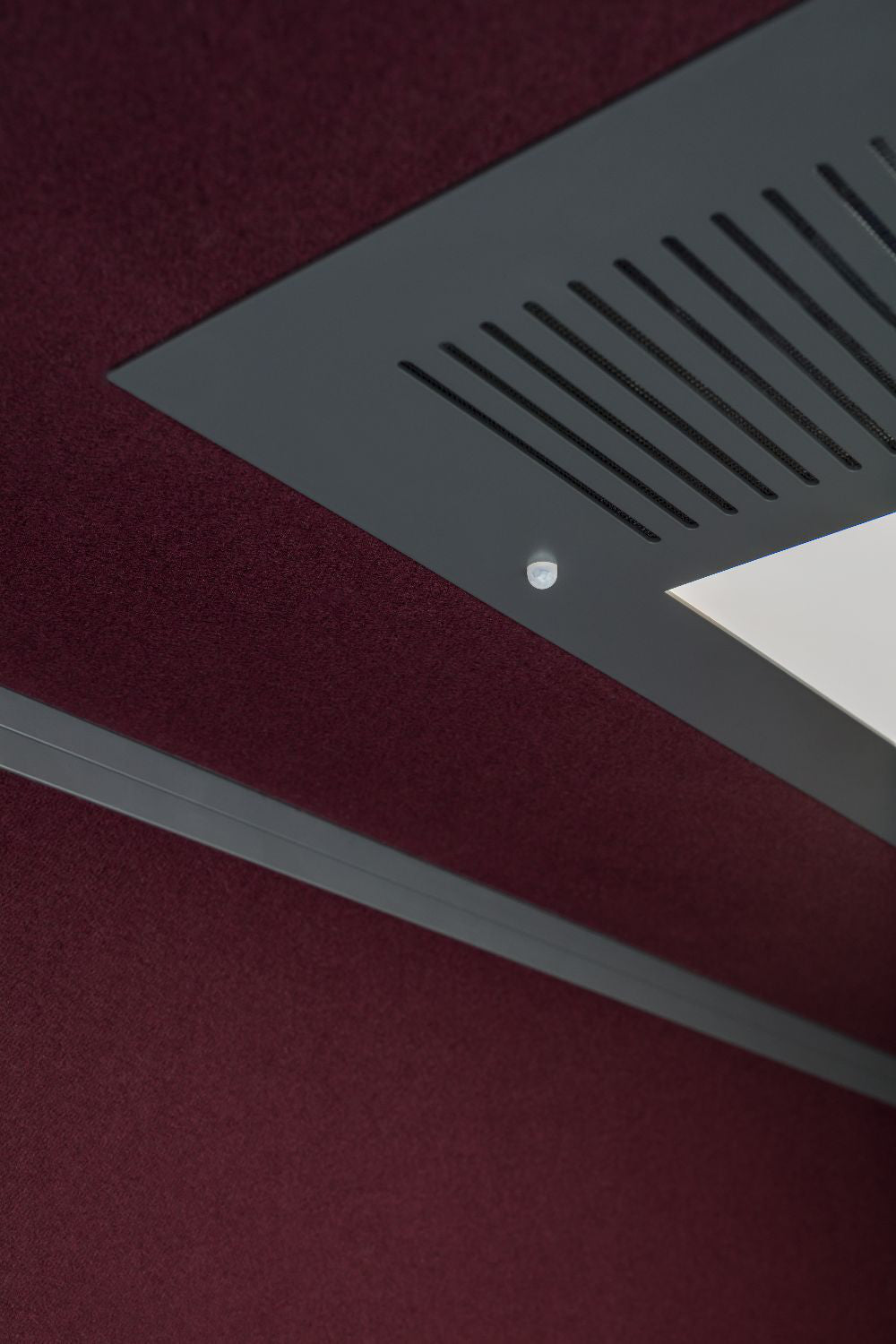 Hako Acoustic Booth Detail 2