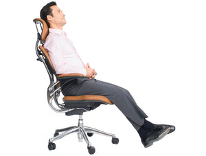 Humanscale Freedom Chair with Headrest and Self Adjusting Recline 5
