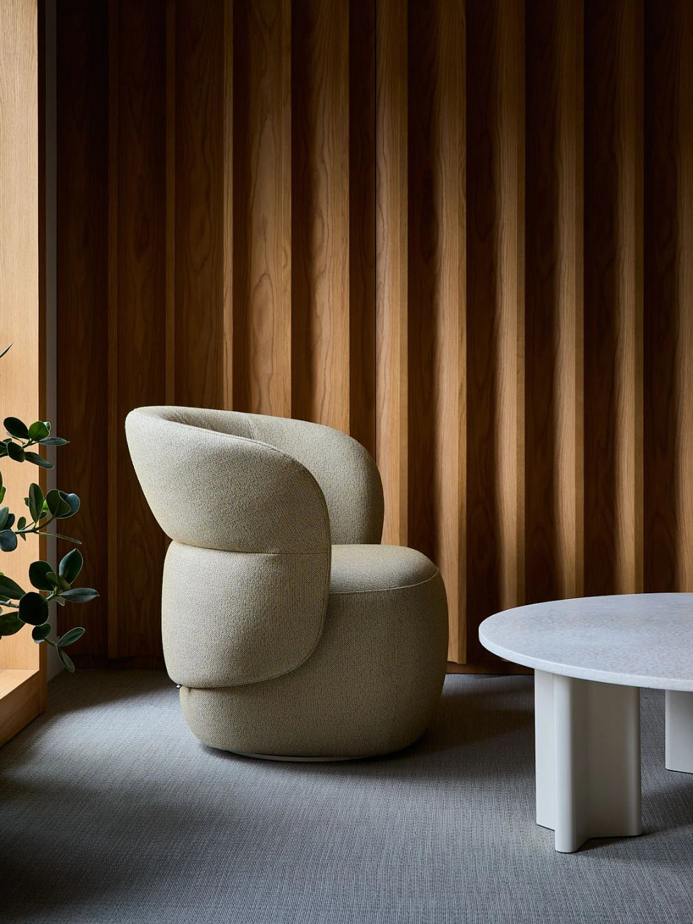 Kori Armchair with White Round Table
