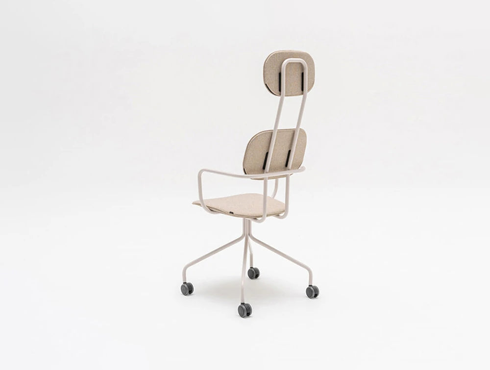 Mdd New School Chair With Headrest On Four Legged Metal Frame 7