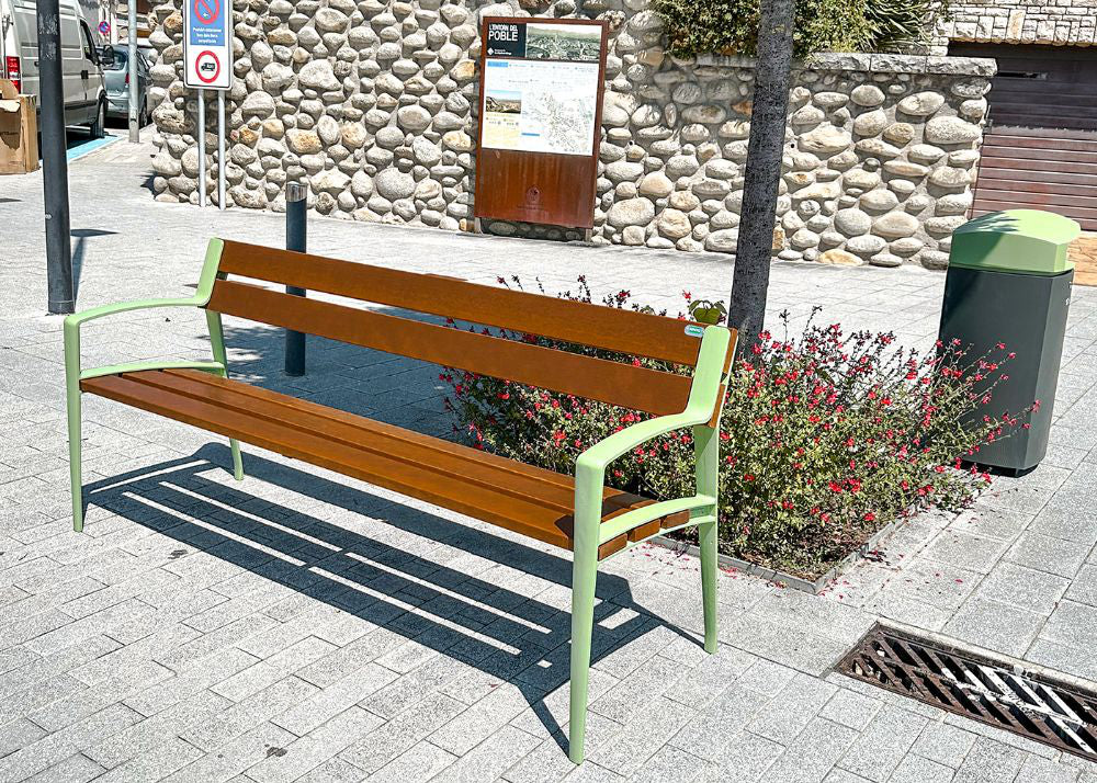 Minsk Wooden Outdoor Bench with Trash Bin in Outdoor Setting
