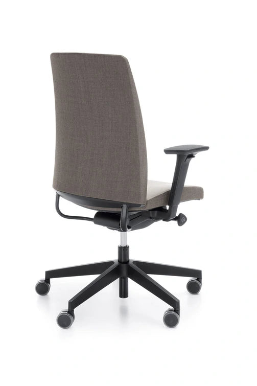 Motto Swivel Armchair   Model 10 15