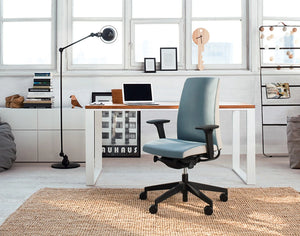 Motto Swivel Armchair   Model 10 1