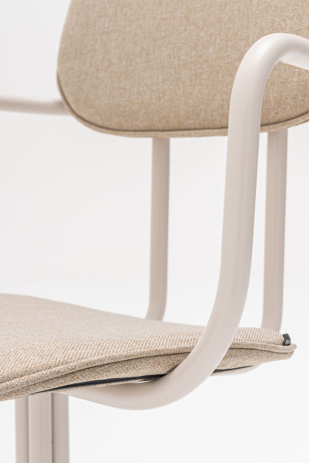 New School High Backrest Chair on 4 Star Base with Castors Detail