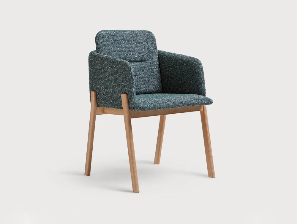 Note Upholstered Lounge Chair 2