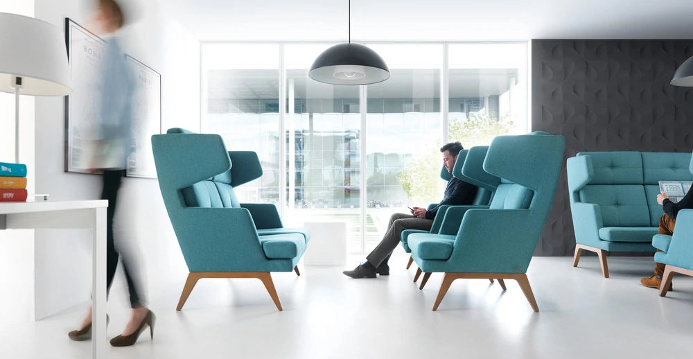 October Armchair With High Backrest 1