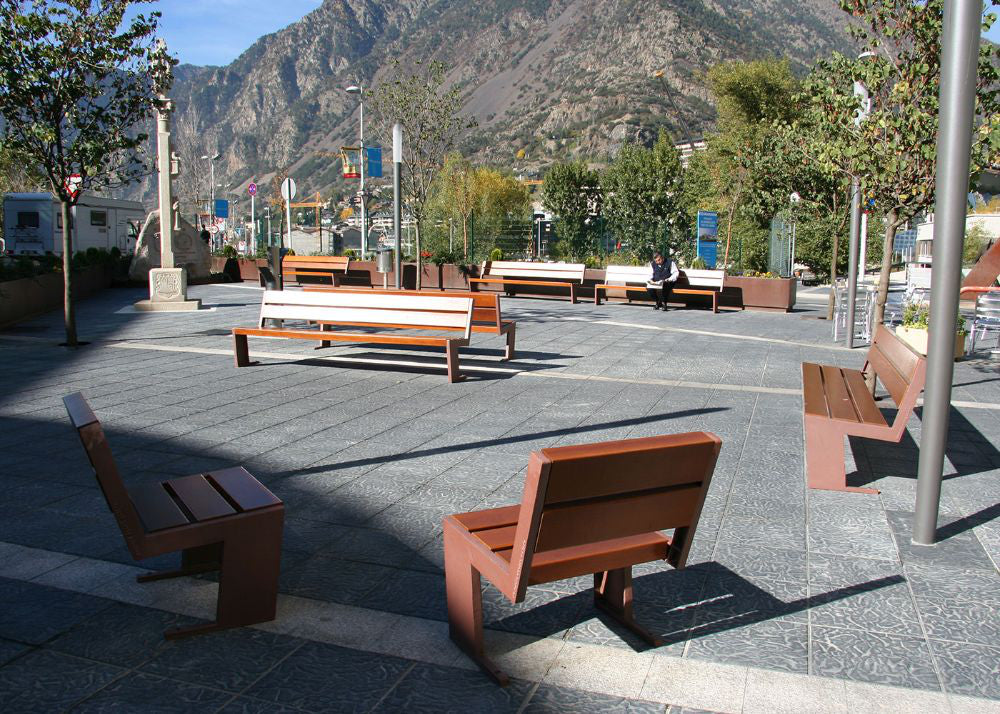 Quatro Wooden Outdoor Chair with Bench in Outdoor Setting