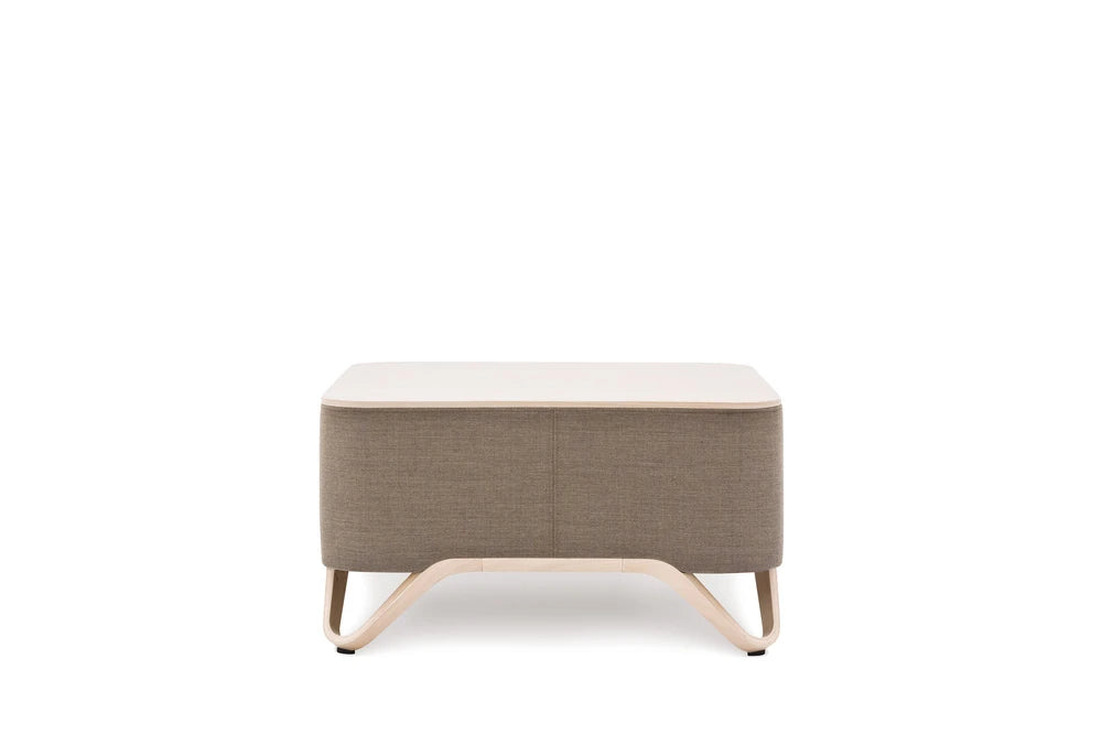 Softbox Armchair With Wall   Model 11W 16