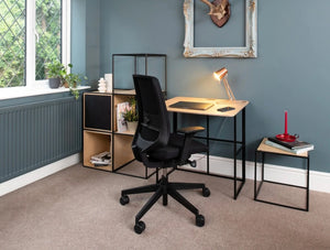 Spacestor Kit Desk Ply 5 In Black Frame With Black Chair And Table Lamp