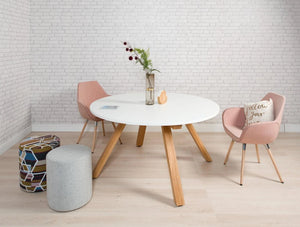 Spacestor Zee Collaboration Table 10 In Round Variant With Pink Armchair And Grey Pouf