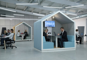 Treehouse 4 Person Open Meeting Pod in Breakout Setting