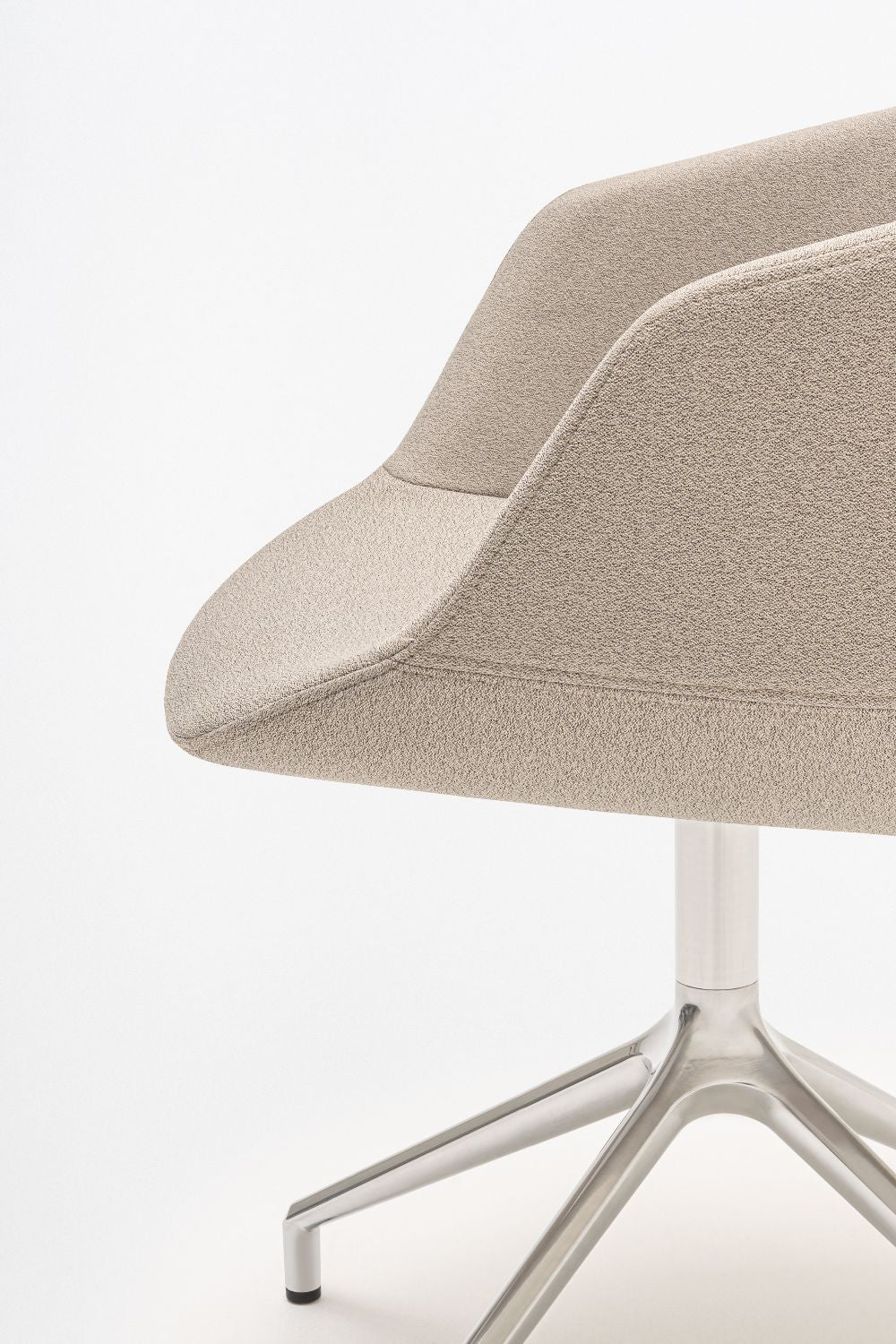 Ultra Office Chair on 4 Star Polished Aluminium Base without Cushion Detail 2
