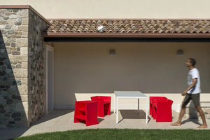 Urbantime Upgrade Outdoor Armchair In Red Finish With White Rectangular Table