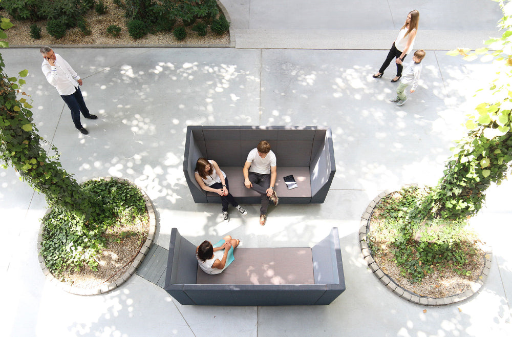Voo Voo 9xx Modular 3 Seater Sofa in Outdoor Setting