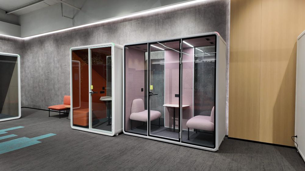 Zum Meeting Pod in White Finish with Modular Sofa in Breakout Setting